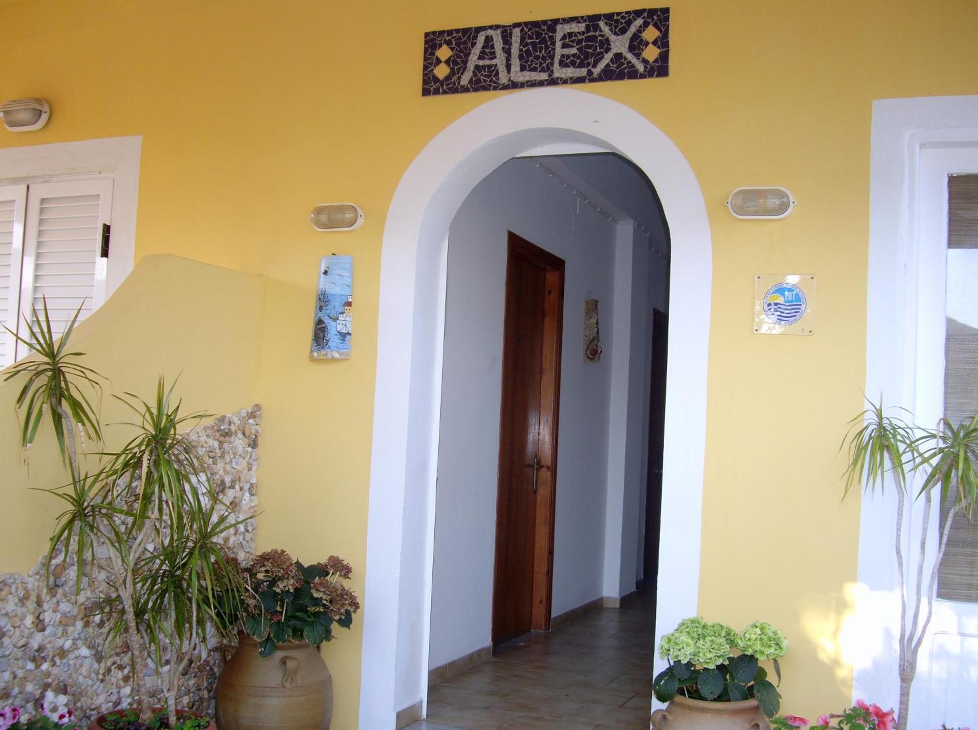 Alex Studios & Apartments Ариллас Номер фото